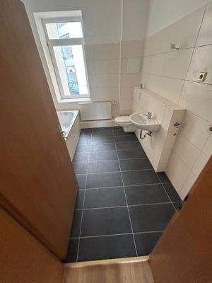 WhatsApp Image 2025-11-18 at 15.01.41 (2).jpeg