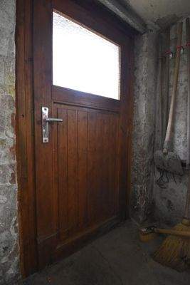 37 Ausgang Keller .JPG