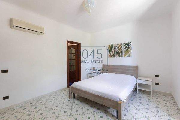 Prestigevilla in Ischia Ponte – Ein Juwel auf den Klippen der Insel Ischia