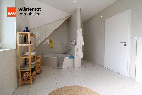 Badezimmer DG