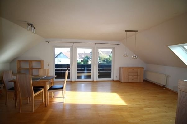 Wohn- Esszimmer DG