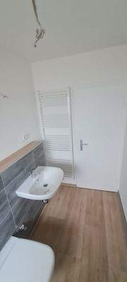 neue Badezimmer-2.JPG