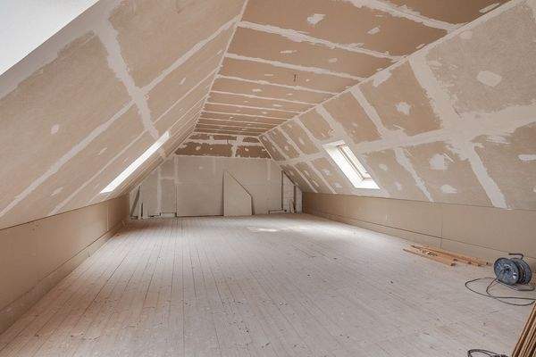 Ausbaureserve Dachboden Wohnung 2