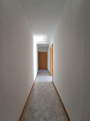 Flur OG.jpg