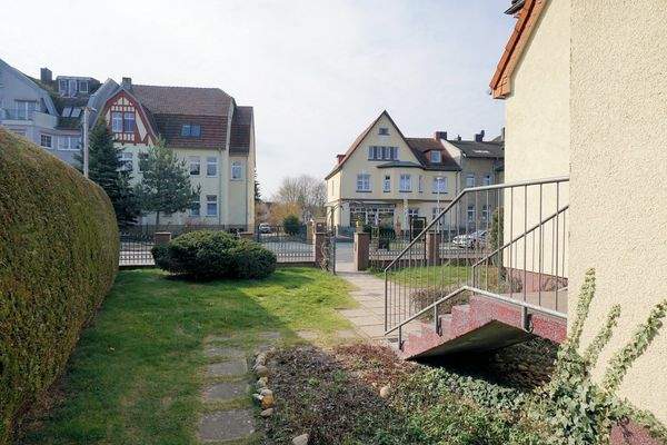 Zugang Garten und Souterrain (3).jpg