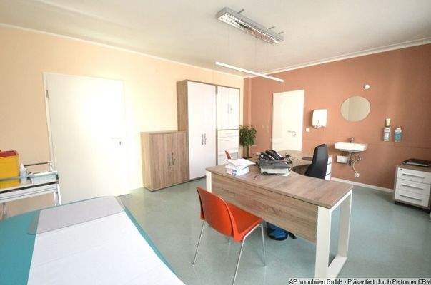 Sprechzimmer (3)