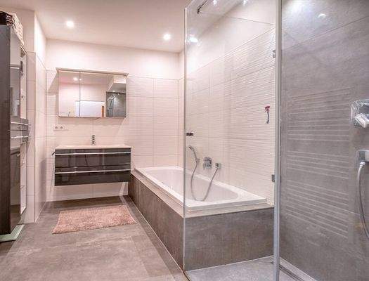 HP7-4-Zimmer-Wohnung-Maxglan-Badezimmer