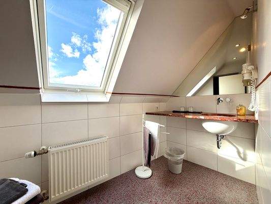 Badezimmer 2. OG