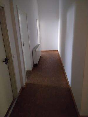 Flur vor den Toiletten