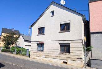 Ansicht Straße Elz Einfamilinehaus