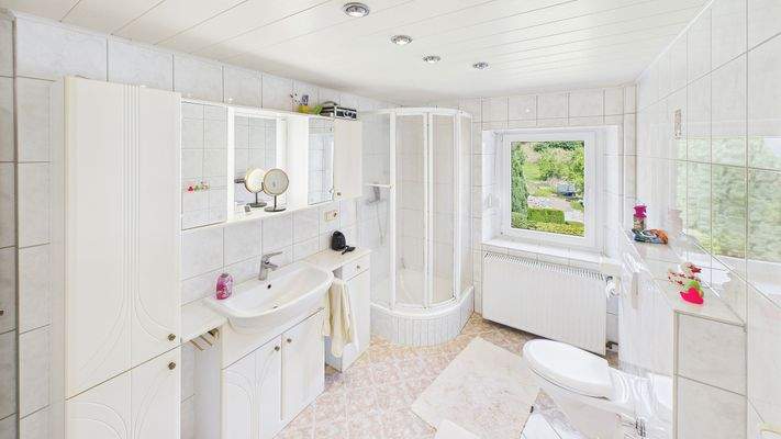 dfb326d663734752b81f303502c81f0d_95_CAM01984G0-PR0509-STILL019