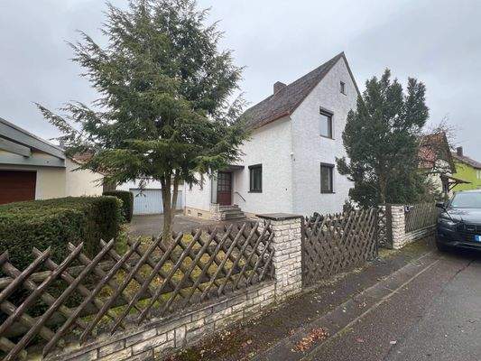 Hausansicht Strassenseite