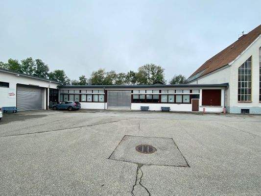 Betriebshof und Gebäude