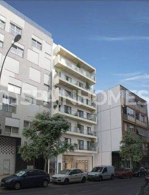 2-Bedroom Apartment in a Complex with a Pool in Málaga