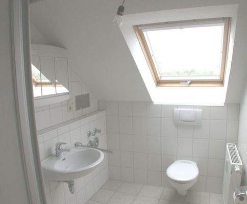 Badezimmer im Dachgeschoß