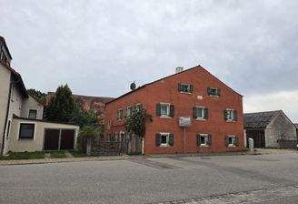 Haus front