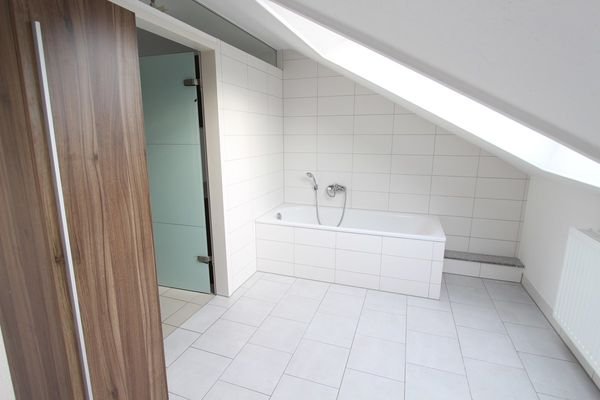 Badezimmer_www.villingen.immobilien