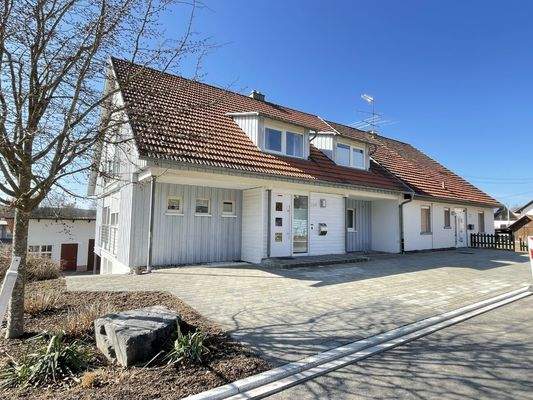 Doppelhaus: Neu- und Altbau