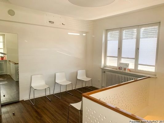 Wartezimmer OG