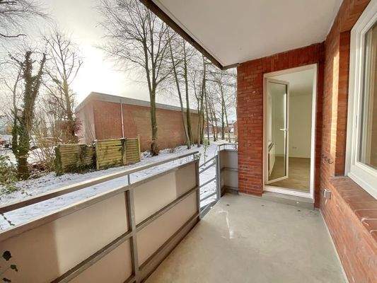 Balkon mit Zugang zur Terrasse