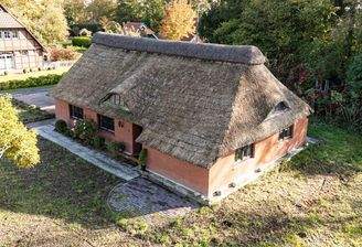 Traditionelles Norddeutsches Reetdachhaus 