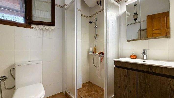 Kreta, Apokoronas: Wunderschönes 2-Schlafzimmer-Haus mit Meerblick, Garten und Dachterrasse in Plaka bei Chania