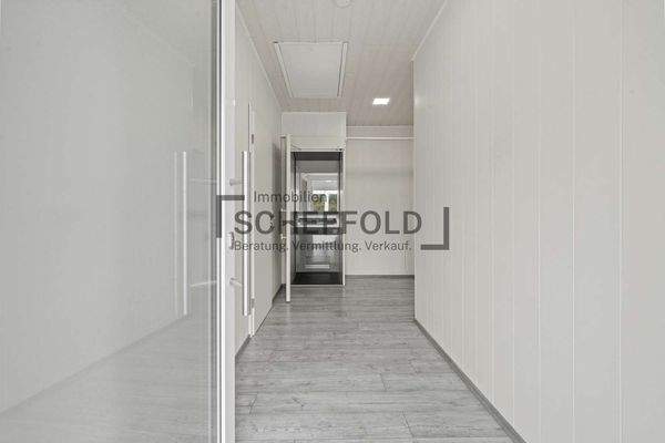 Eingangsbereich Neubauwohnung DG