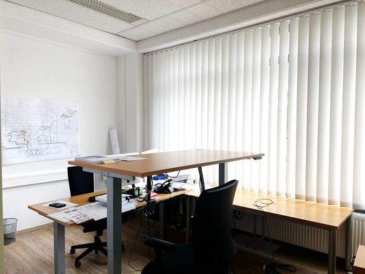 Büro_.JPG