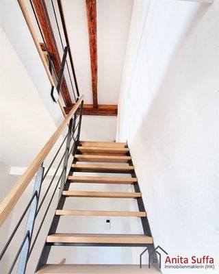 Haus A: Treppe zum DG