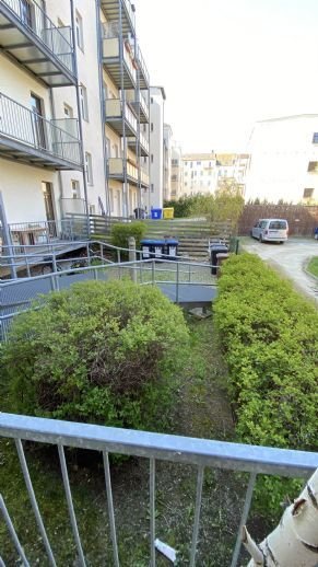 2 Zimmerwohnung mit Balkon WG geeignet, Zentrumsnah