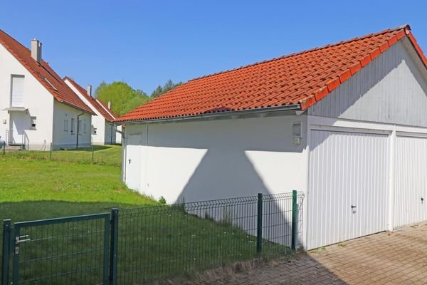 Garage mit Nebenraum