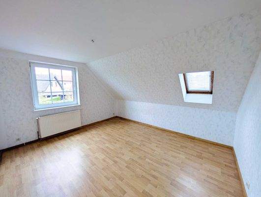 makellos 15 - EFH Devin - Zimmer 4.jpg