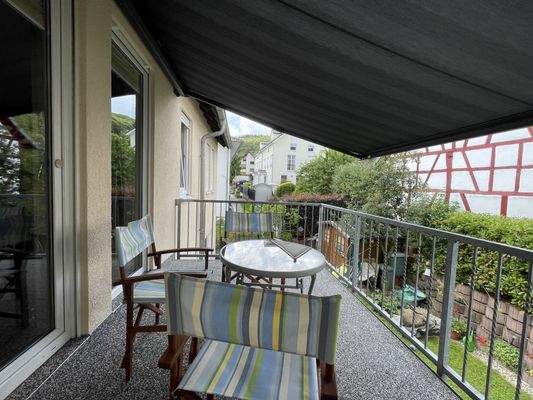 Balkon mit Markise