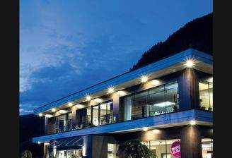 Living Immo Seite 1.jpg