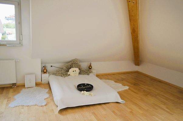 großes Elternschlafzimmer