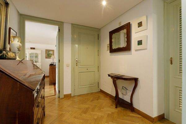 Wohnung zu verkaufen in Paseo Marítimo de Palma mit Schwimmbad, Garage und Meerblick