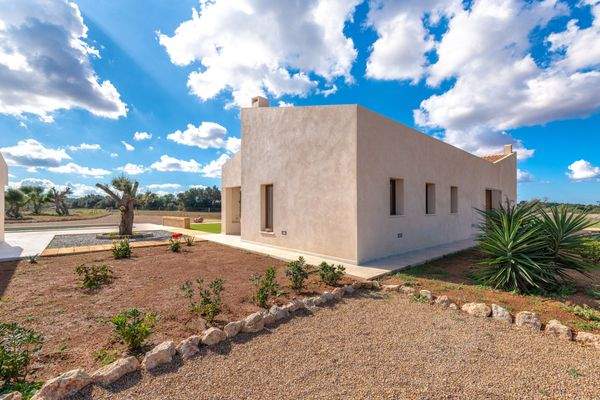 Aussenansicht Auffahrt