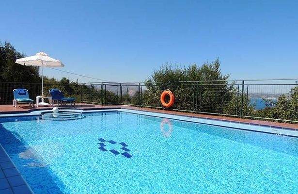 Kreta, Kampia: Erhöhter Meerblick in griechischer Landschaft