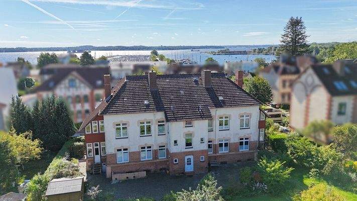 Drohne Rückseite links