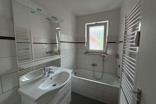 Badezimmer mit Wanne