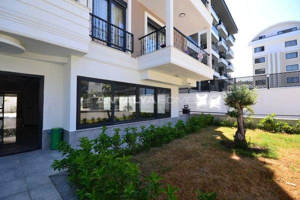 Real Estate Near the Sea in a Complex with Rich Facilities in Alanya