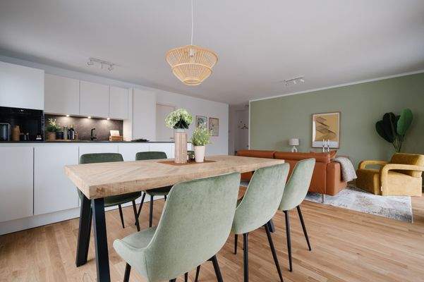 Wohn- &amp; Essbereich