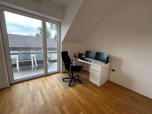 Zweites Schlafzimmer bzw. Büro