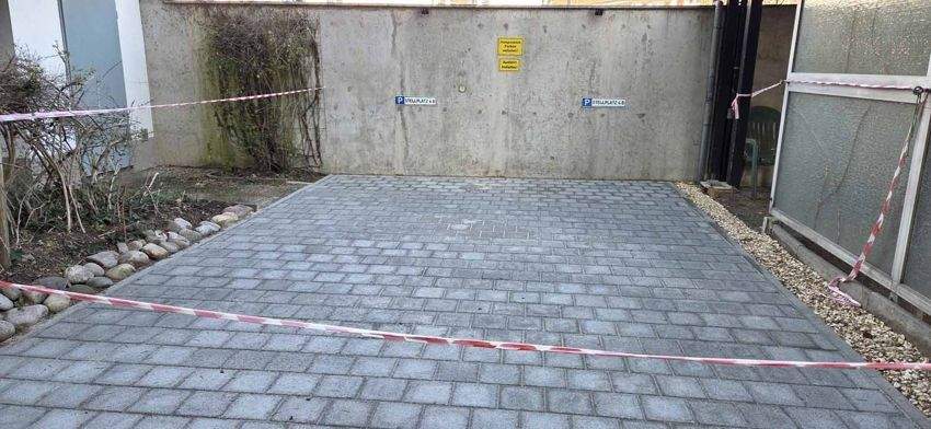 Doppelstellplatz im Hof