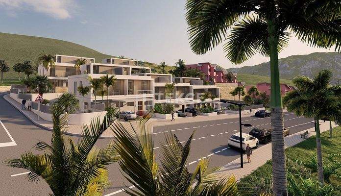 New Houses with Functional Interiors Close to Golf in Estepona