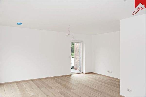 Wohn- und Esszimmer Bild II