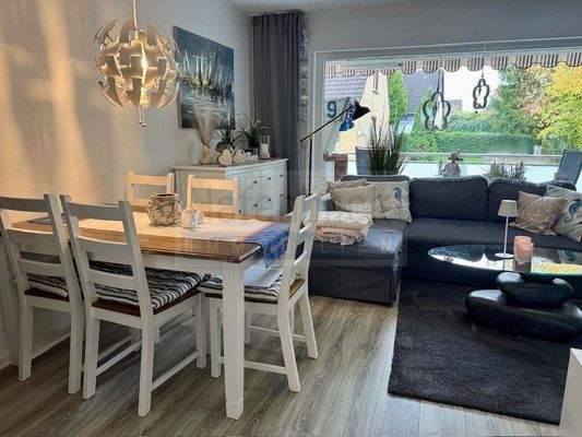 Wohnzimmer mit Essecke