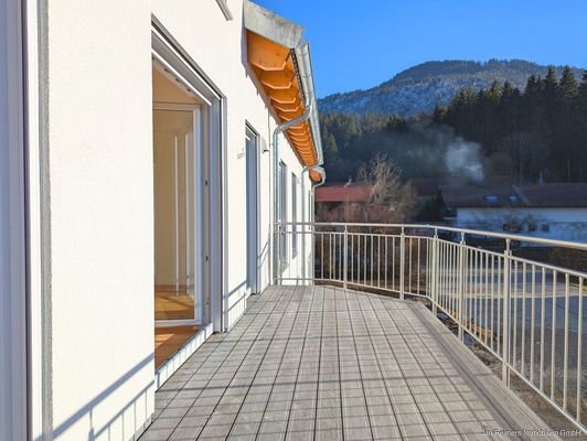 Dachterrasse mit Bergblick