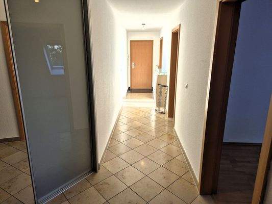 Flur_1. Ebene.jpg_.jpg