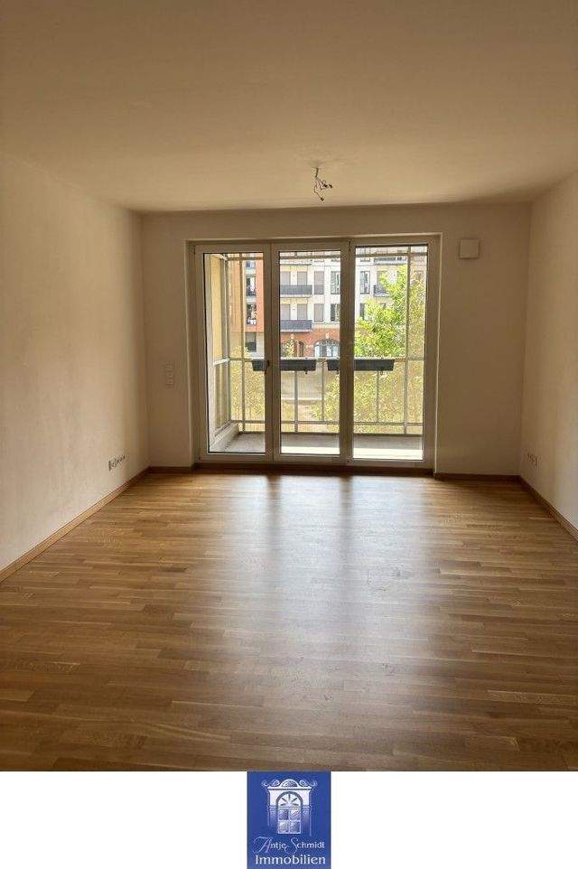 Ihr neues modernes Zuhause, große Loggia, hochwertige EBK, exklusives Bad! - Foto 1